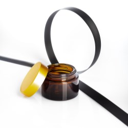 Baralan expands popular Minerva line with amber jar for UV ray protection
